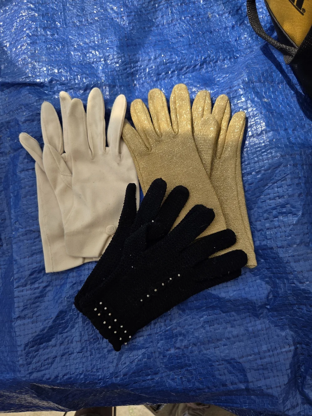 Women's 3-Pair Glove Set — Gold, Black & Cream